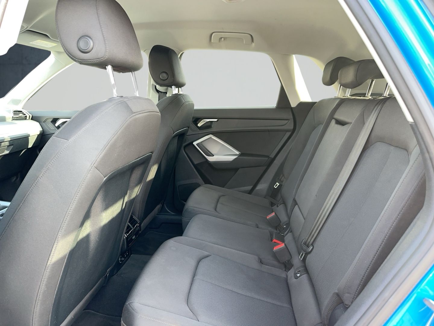 Audi Q3 S line 35 TDI AHK GRA NAVI CARPLAY LED foto 13