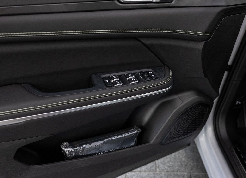 Lynk&Co 01 PHEV Core KLIMA PDC SITZHEIZUNG LED NAVI ACC foto 19