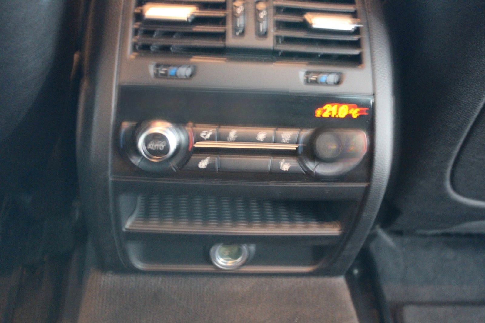 BMW 530 d Aut.Sport Shadow-Line Leder Navi pro. foto 12