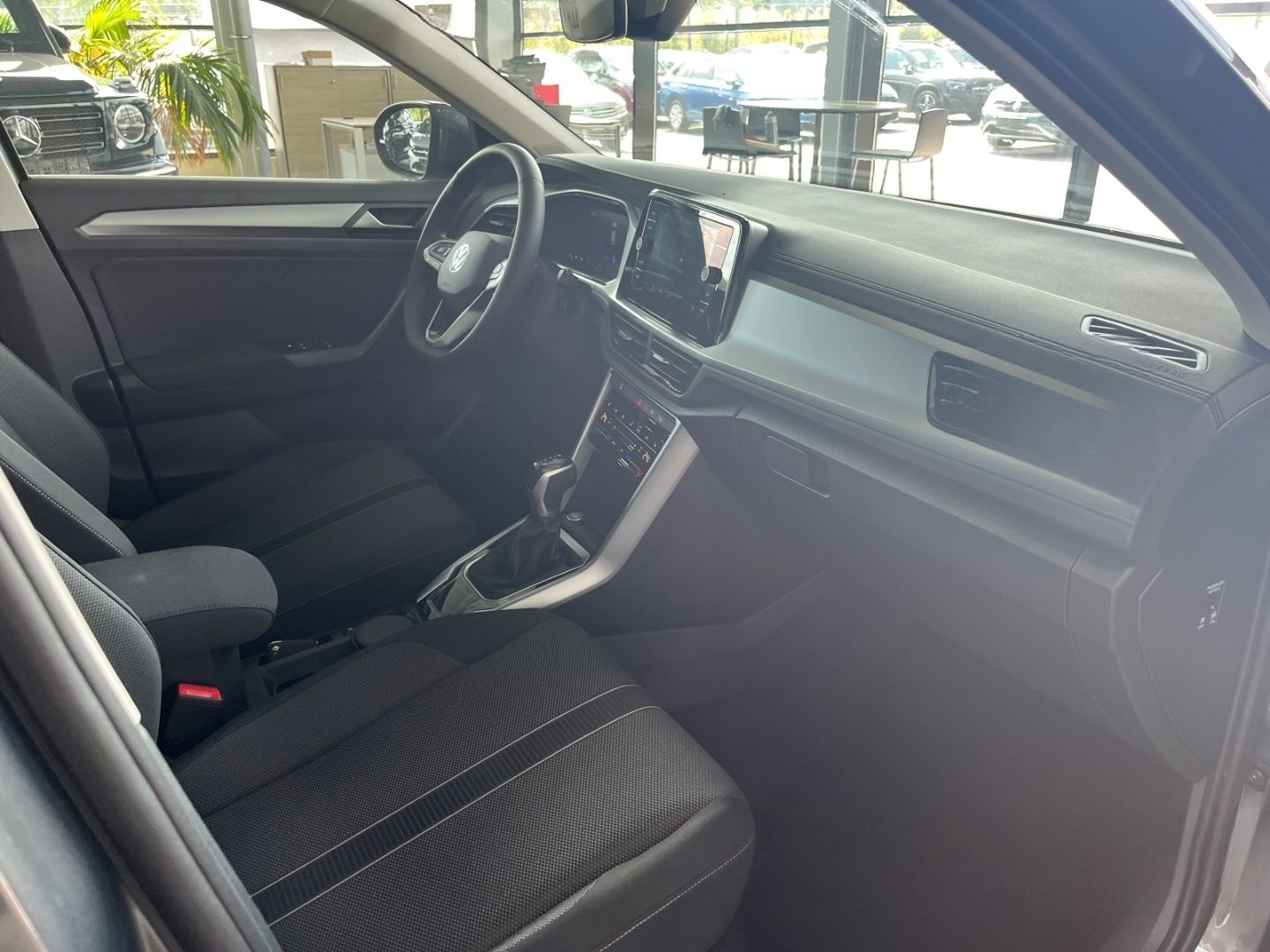 Volkswagen T-Roc Prime 1.5 TSI Navi Keyless LED Kamera ACC  foto 14