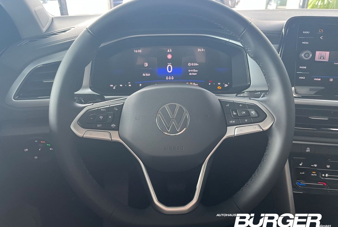 Volkswagen T-Roc Prime 1.5 TSI Navi Keyless LED Kamera ACC  foto 18
