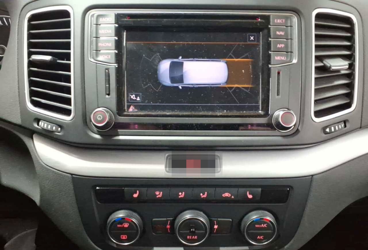 Volkswagen Sharan 2.0 TDI DSG Comfortline AHK foto 11