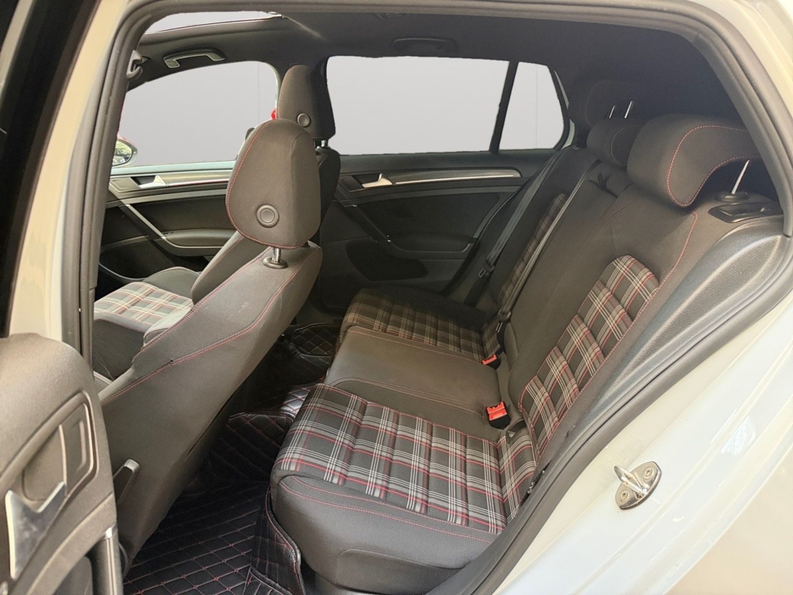 Volkswagen Golf VII GTI Soundsystem/Keyless/Auspuffanlage foto 15