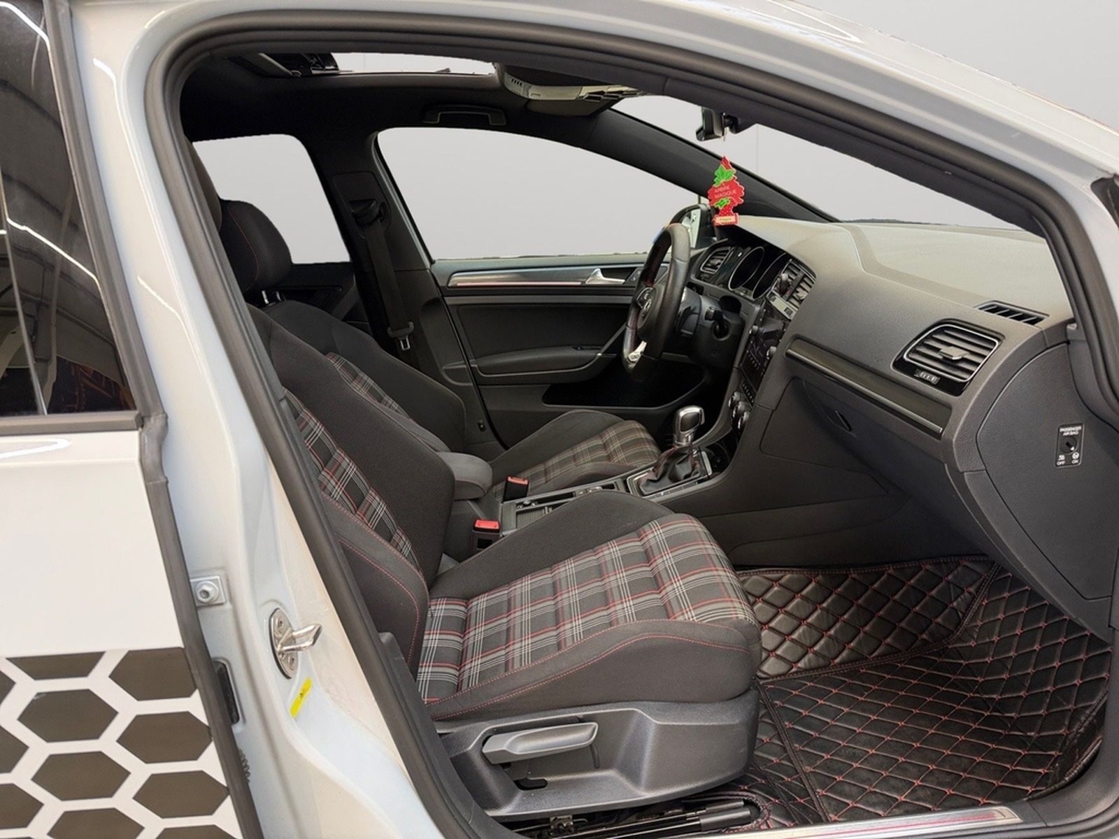 Volkswagen Golf VII GTI Soundsystem/Keyless/Auspuffanlage foto 10