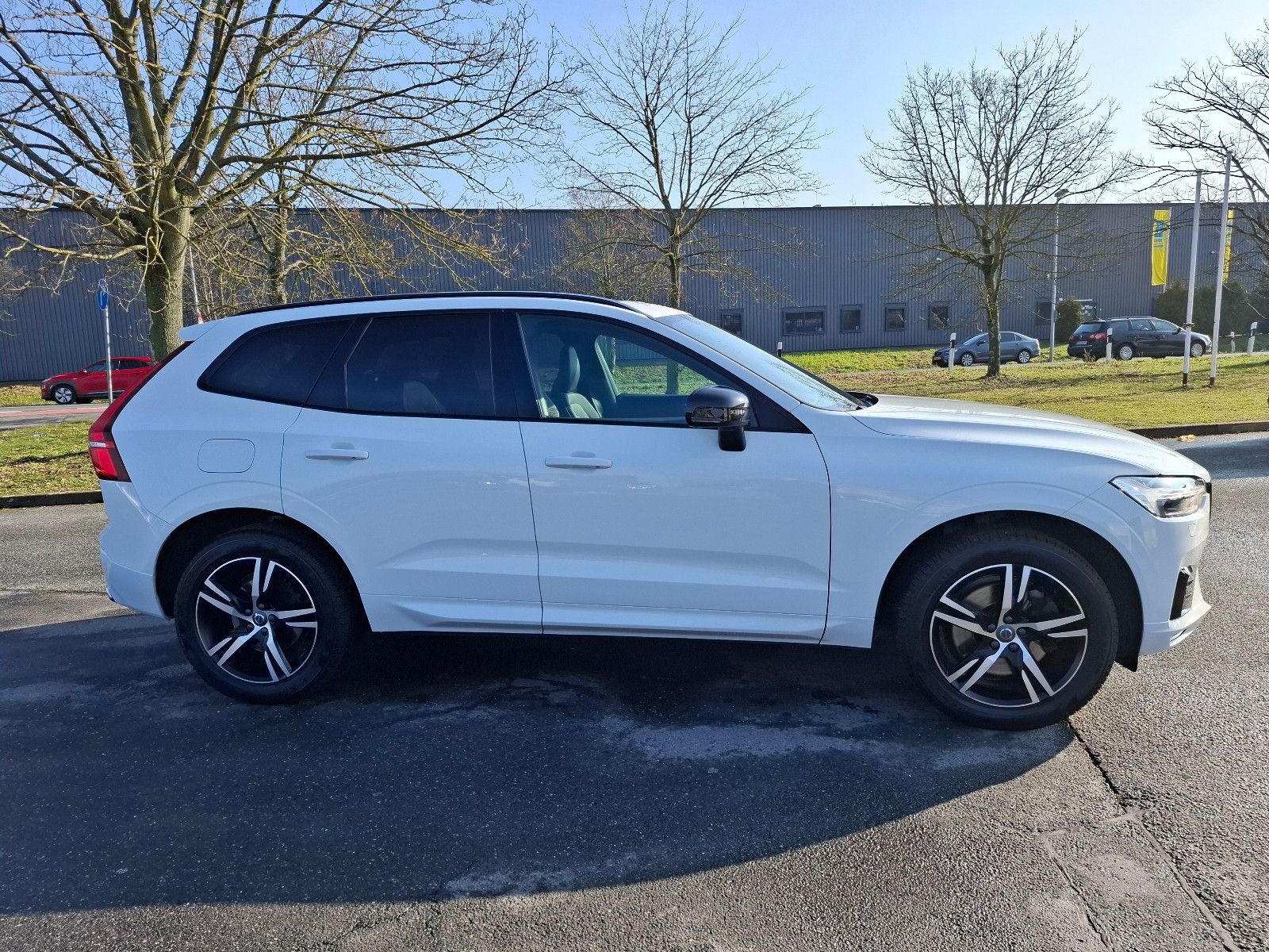 Volvo XC 60 R Design AWD*XeniumP.*Panoramadach*LED*CAM foto 4