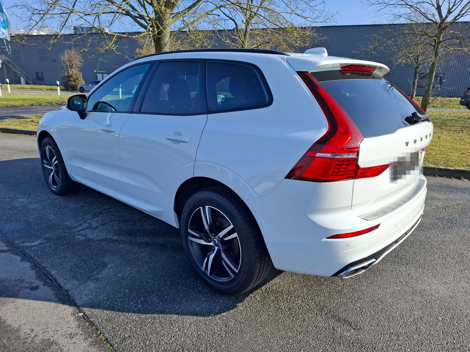 Volvo XC 60 R Design AWD*XeniumP.*Panoramadach*LED*CAM foto 7