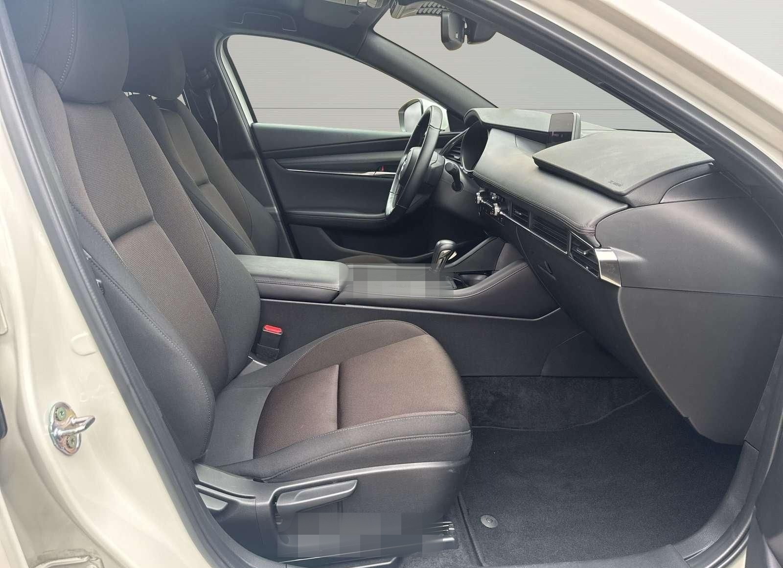 Mazda 3 Centre-Line-NAVI-KAMERA-SITZHEIZUNG-LED foto 6