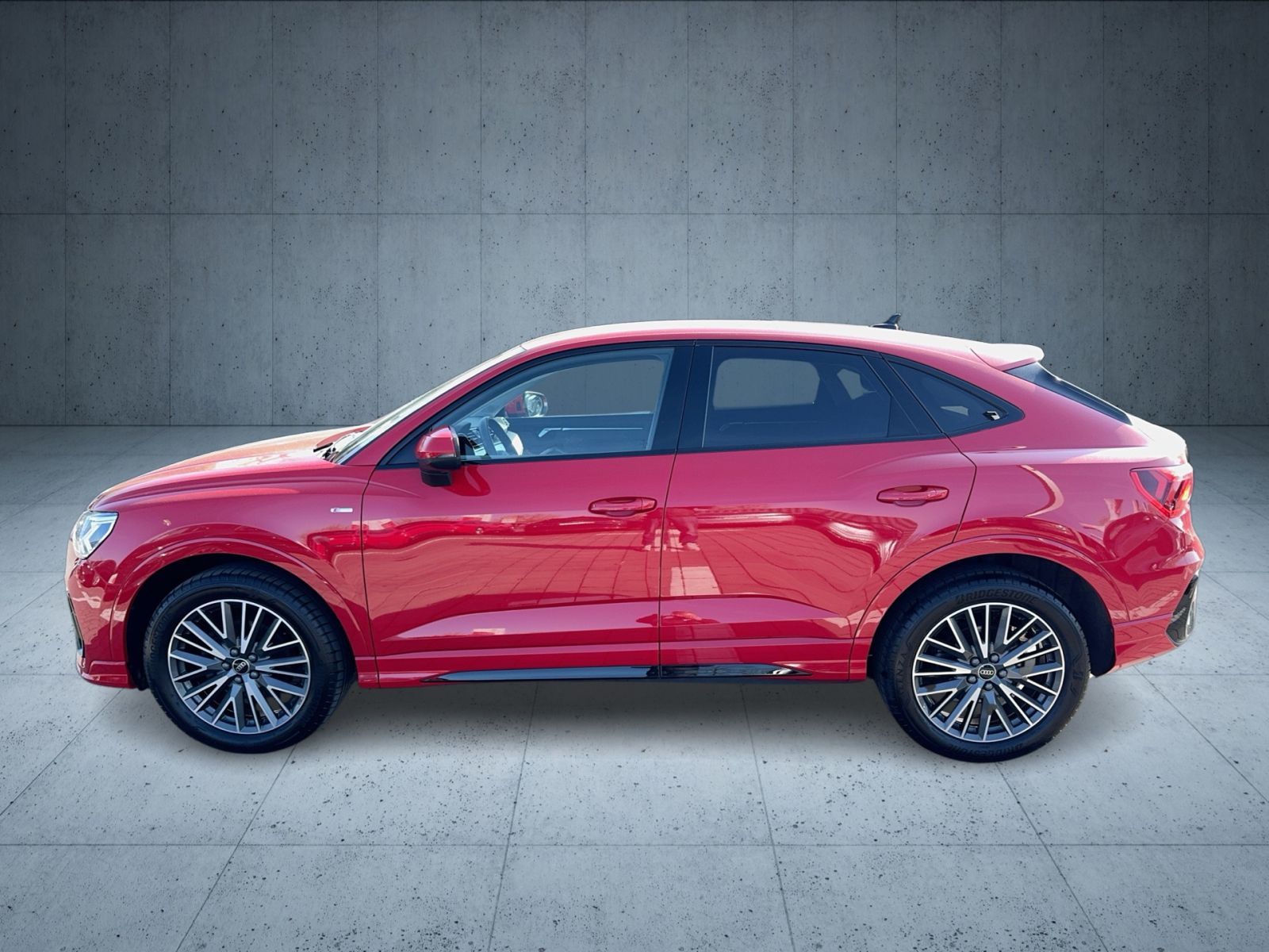 Audi Q3 Sportback S line 35 TFSI S tr LED/Nav/ASI/Kam foto 2