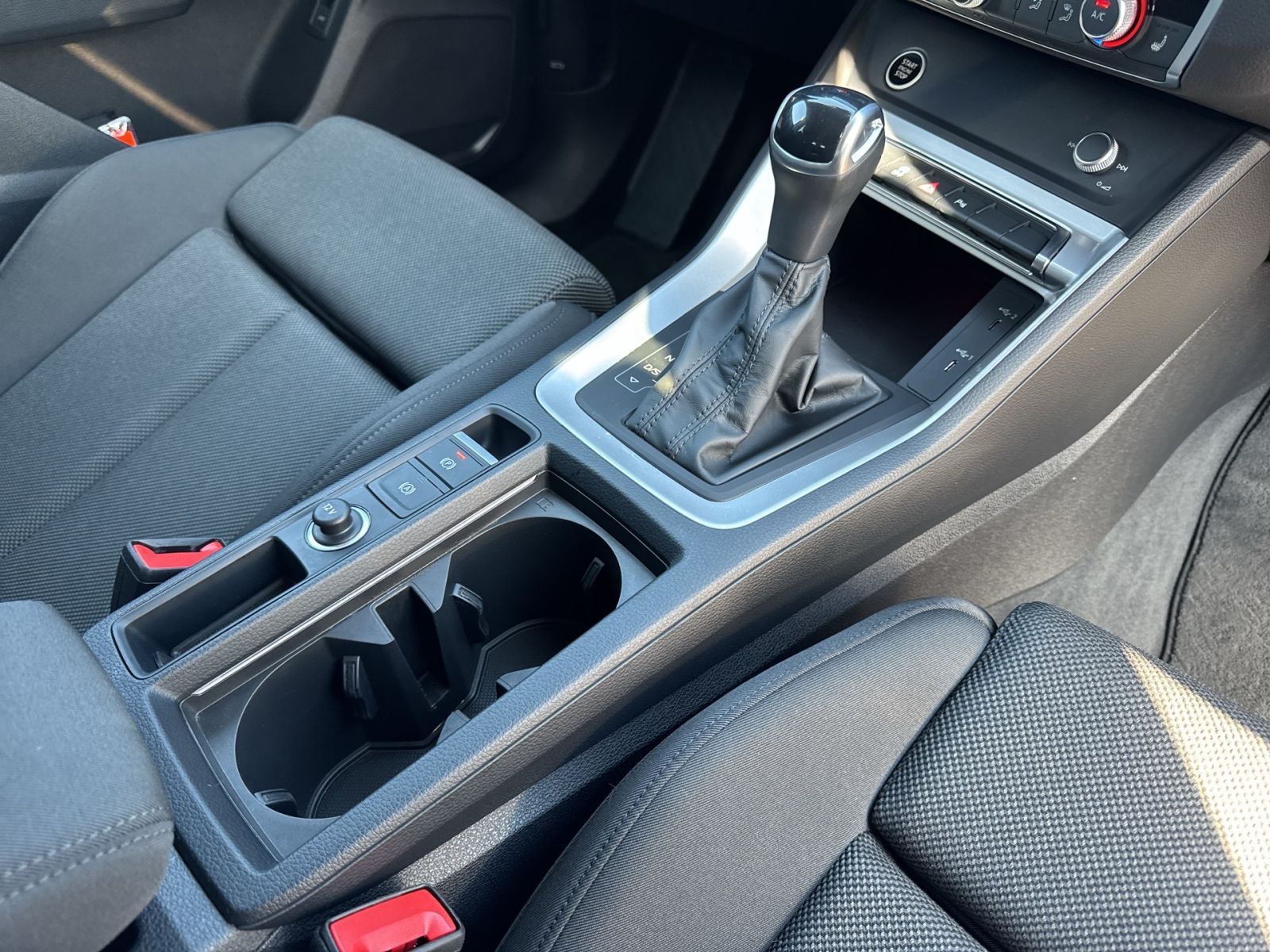 Audi Q3 Sportback S line 35 TFSI S tr LED/Nav/ASI/Kam foto 21