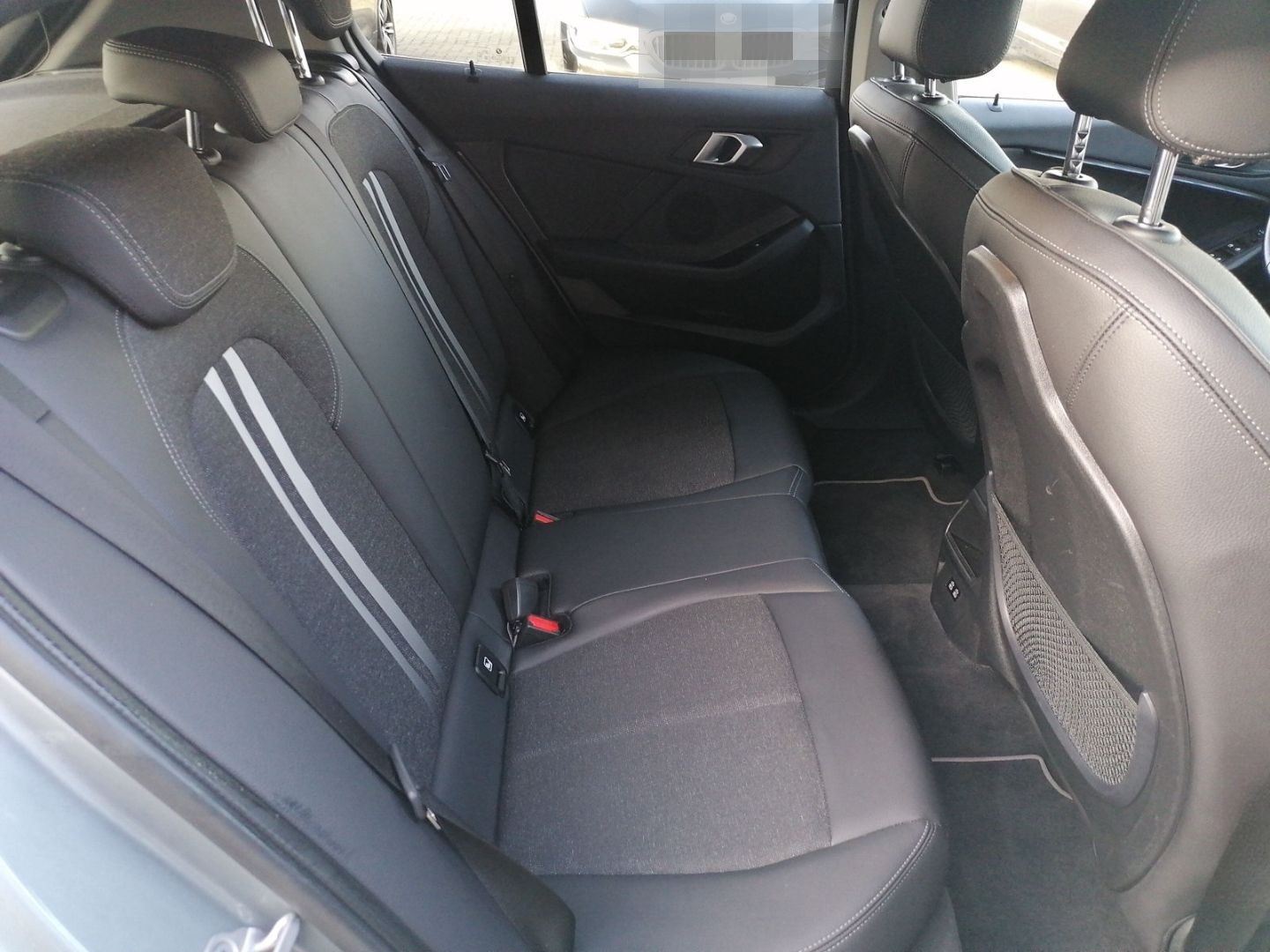 BMW 116 i Sport Line LED Navi DAB Shz Sportsitz Lenk foto 10