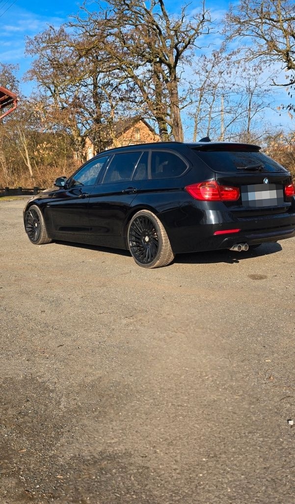 BMW 330d xDrive Touring Sport Line Automatic Spo... foto 4