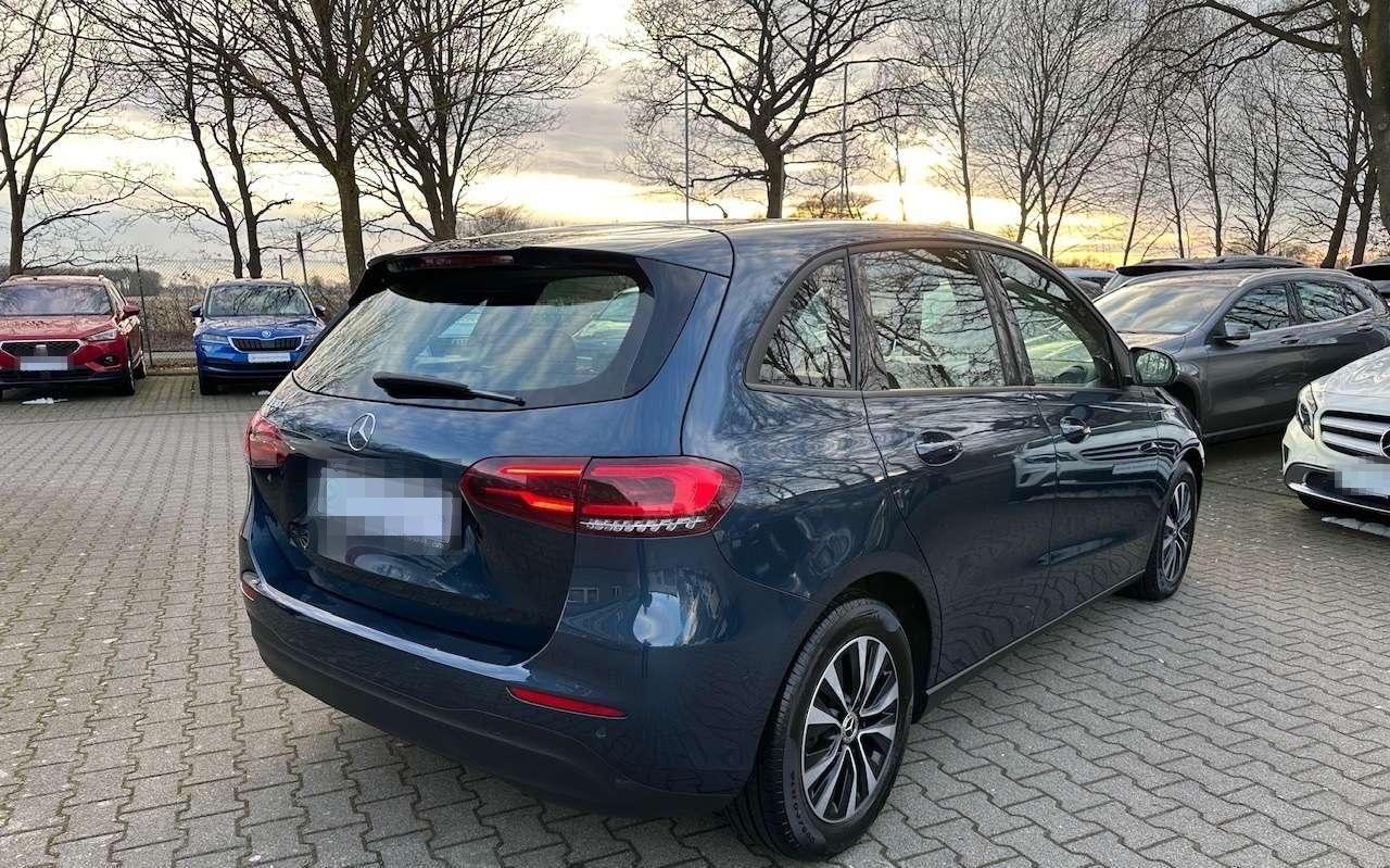 Mercedes-Benz B 180 7G-DCT Automatik foto 6