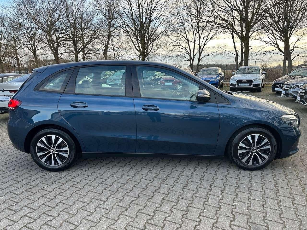 Mercedes-Benz B 180 7G-DCT Automatik foto 7