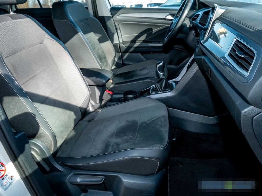 Volkswagen T-Roc 1.5 TSI Style Standhz/Keyless/AppConn/NAVI foto 6