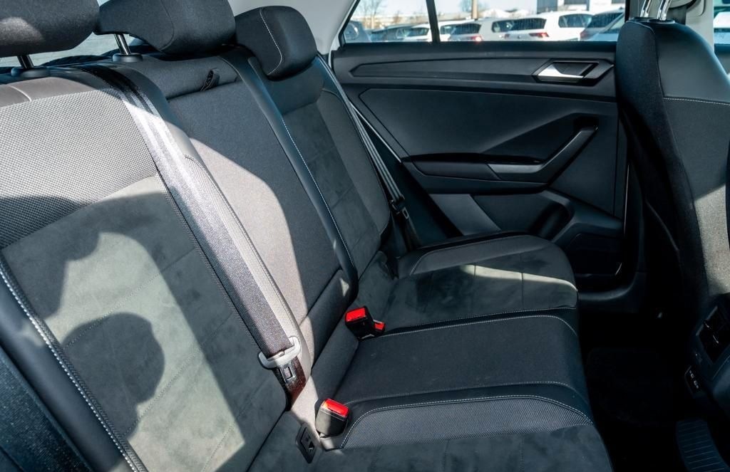 Volkswagen T-Roc 1.5 TSI Style Standhz/Keyless/AppConn/NAVI foto 7