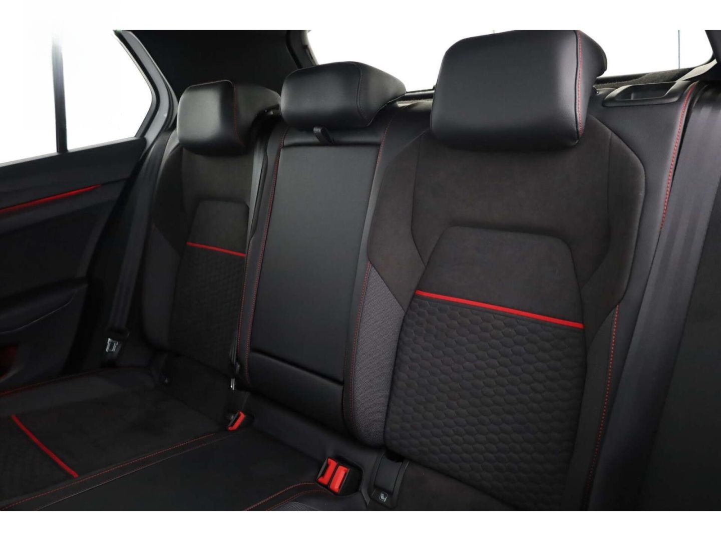 Volkswagen Golf GTI 2.0 TSI Clubsport DSG Matrix/P-Dach/SH foto 12