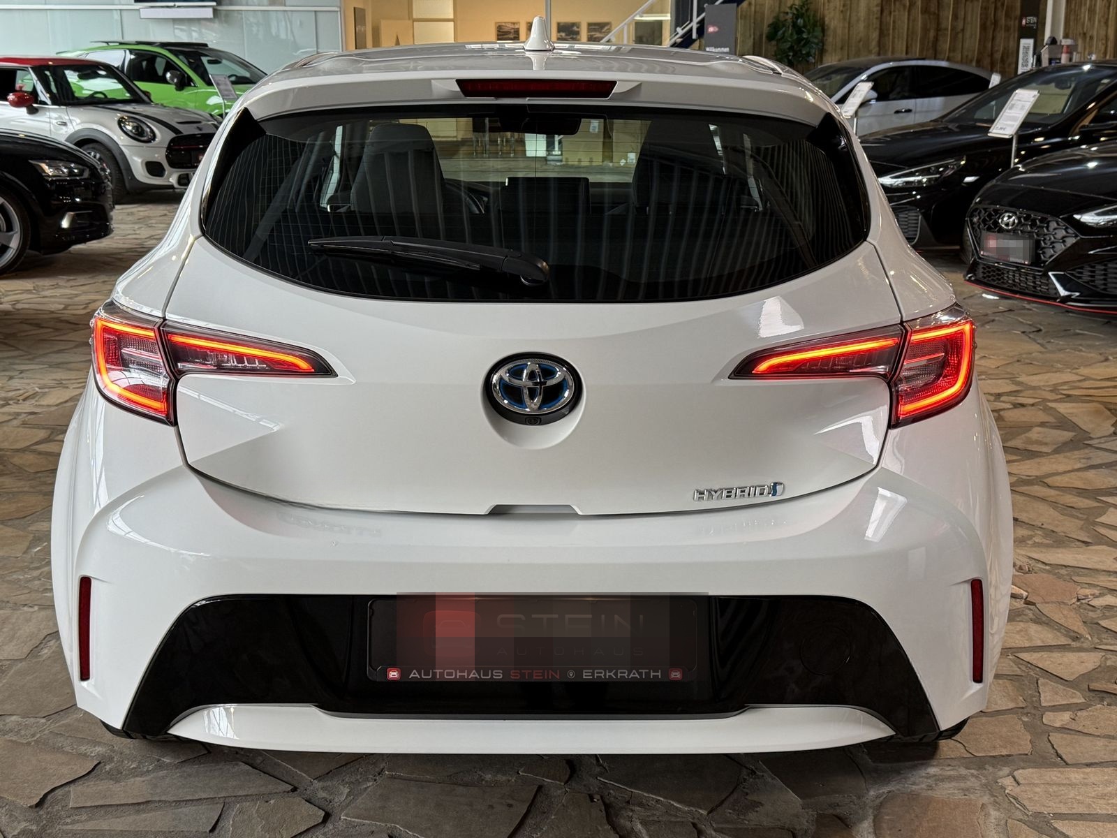 Toyota Corolla Hybrid 1.8 /Kamera / Lane / SHZ /Carplay foto 3