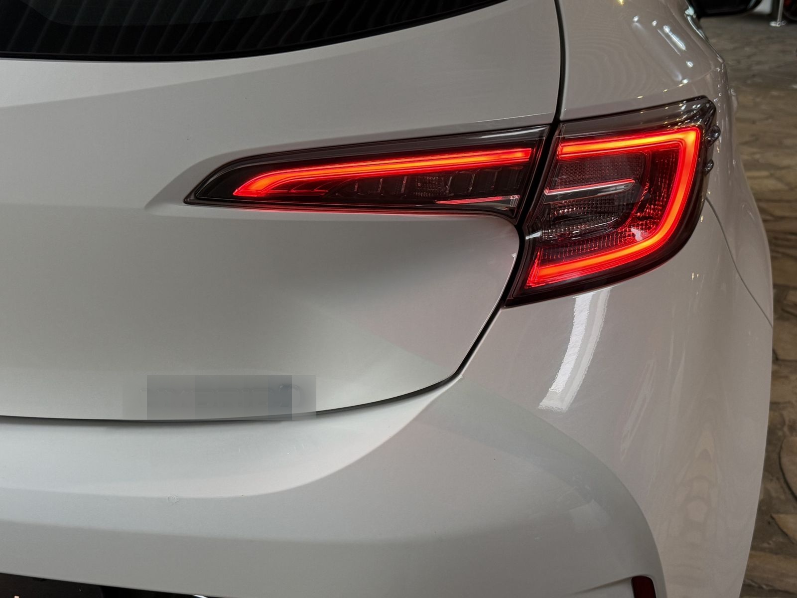 Toyota Corolla Hybrid 1.8 /Kamera / Lane / SHZ /Carplay foto 6