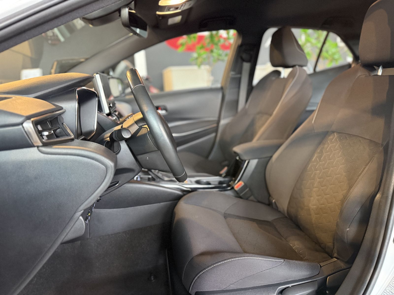 Toyota Corolla Hybrid 1.8 /Kamera / Lane / SHZ /Carplay foto 9