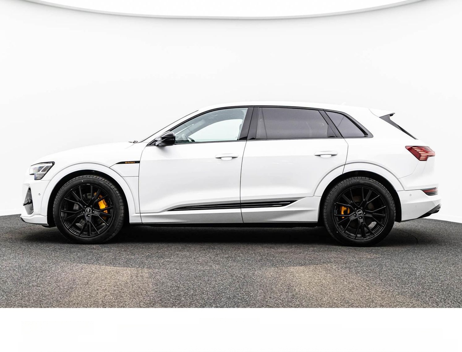Audi E-TRON 55 2x S LINE BLACK EDITION/ACC/PANO/NACHT foto 12