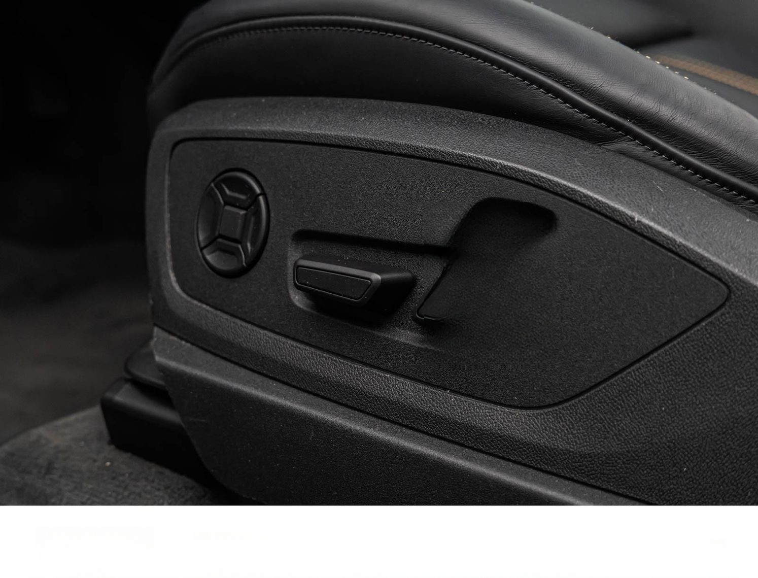 Audi E-TRON 55 2x S LINE BLACK EDITION/ACC/PANO/NACHT foto 18