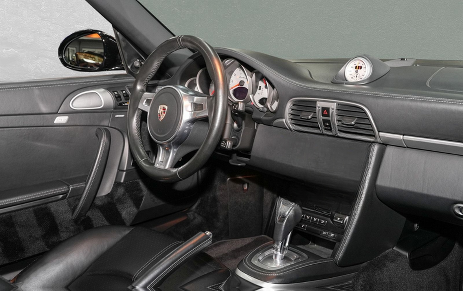 Porsche 911 Turbo S Cabrio - Exklusiver Volllederumfang foto 15