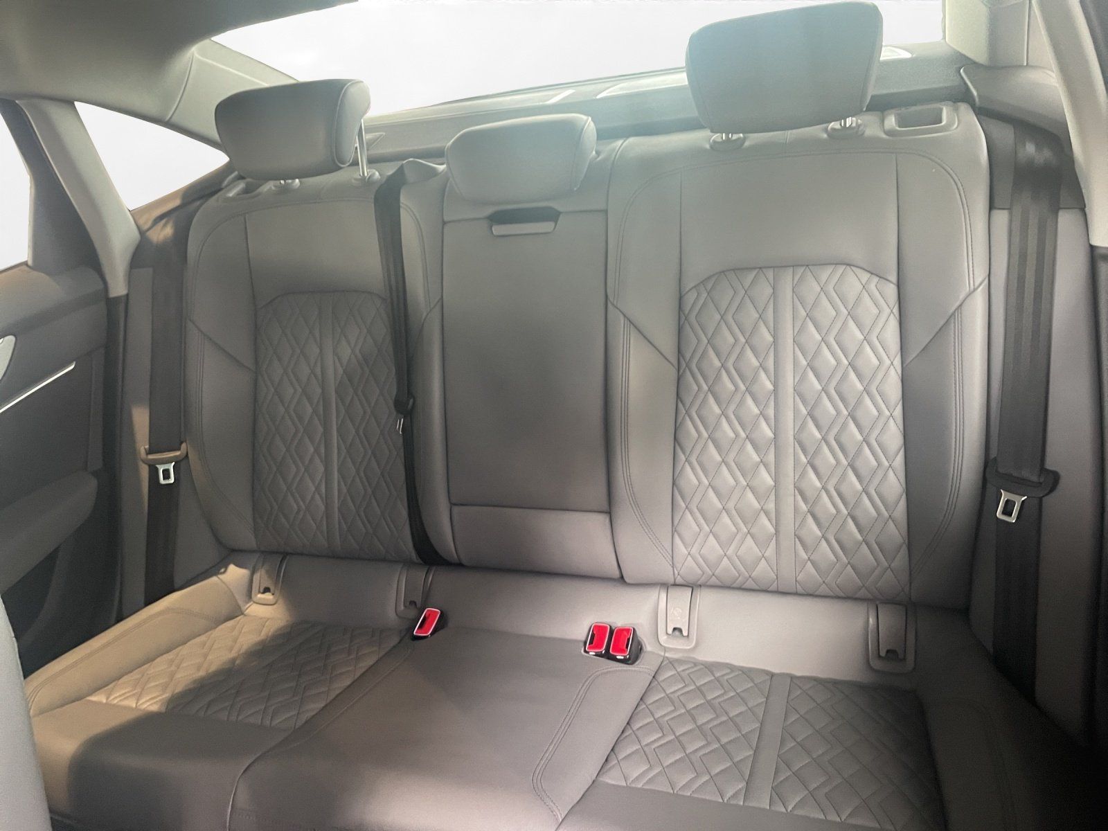 Audi A6 Limousine 55 TFSIe quattro sport S line PANO foto 13