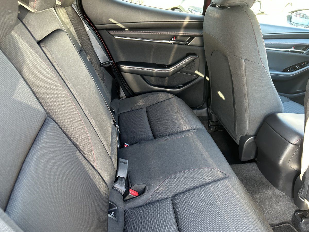 Mazda 3 2.5L e-SKYACTIV G 140ps 6AT FWD Homura foto 7