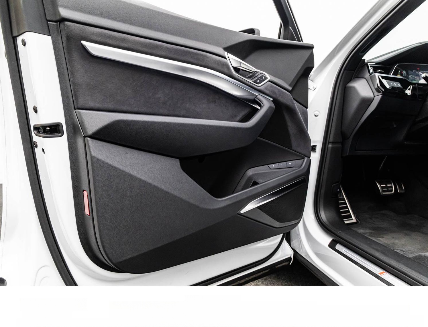 Audi Q8 E-TRON 50 Q S LINE 21Z./MATRIX/ACC/KAM./B&O foto 14
