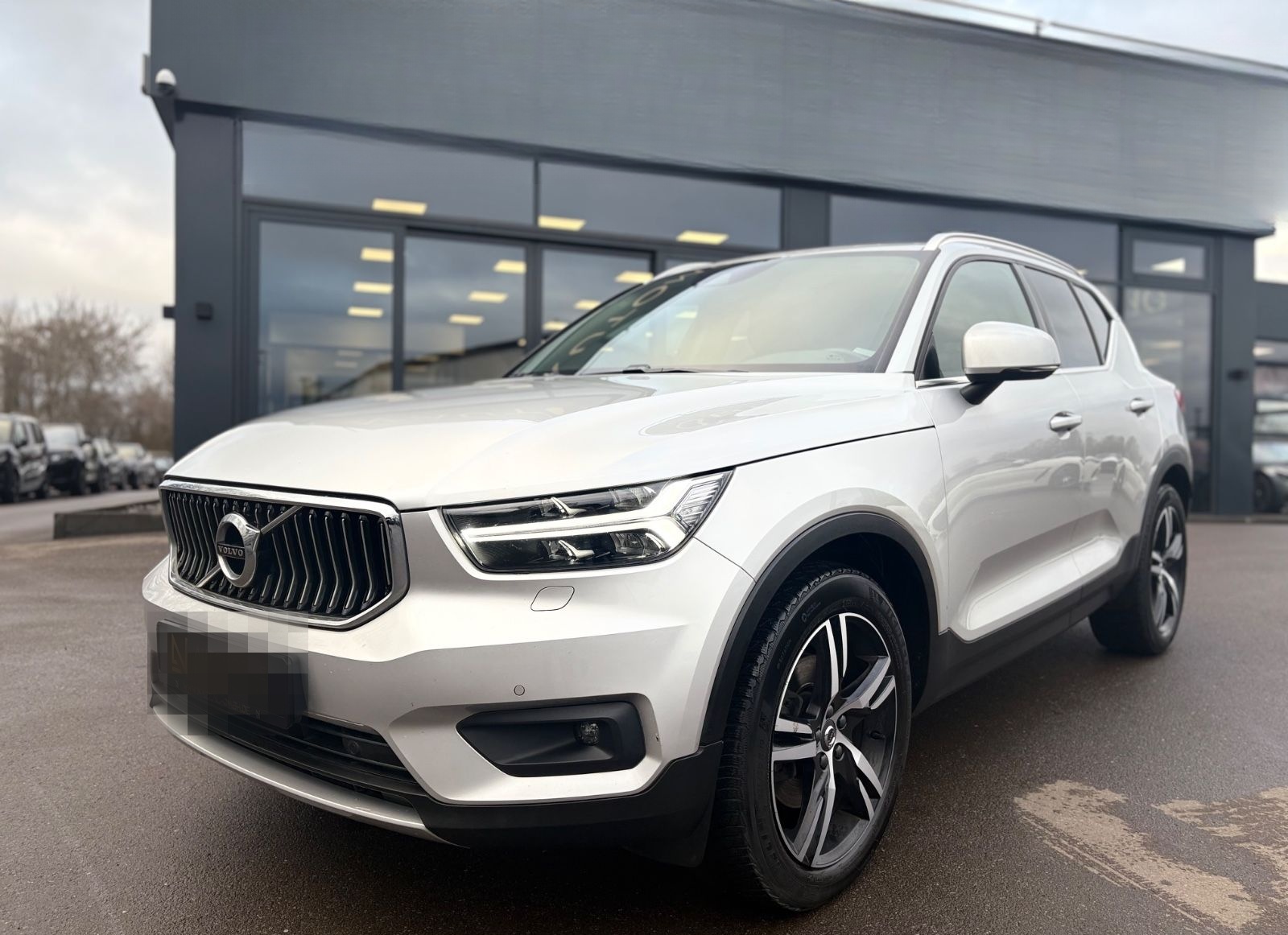 Volvo XC40 INSCRIPTION AWD*AUT*LED*LEDER*KAMERA*2.HD* foto 2