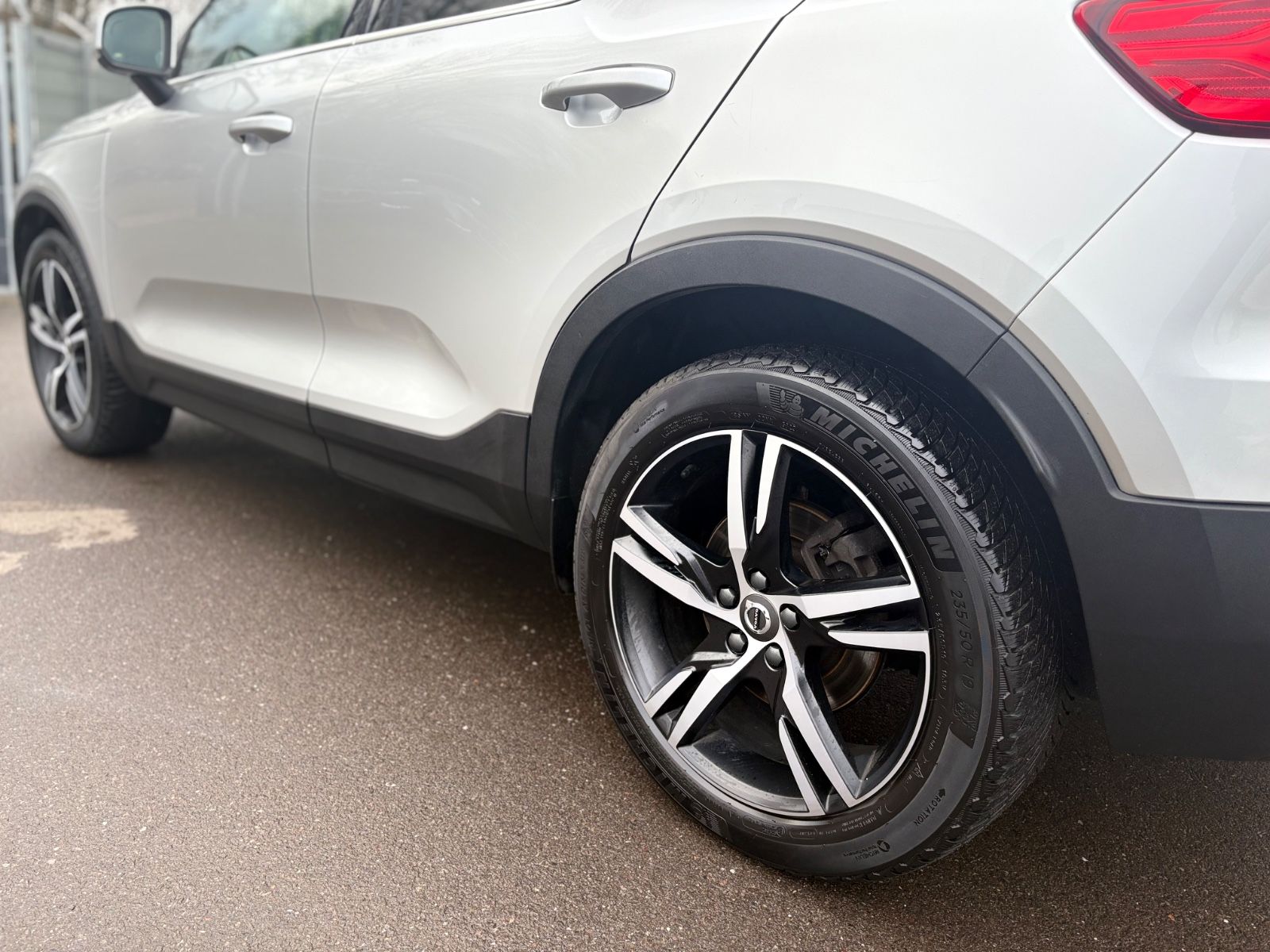 Volvo XC40 INSCRIPTION AWD*AUT*LED*LEDER*KAMERA*2.HD* foto 14