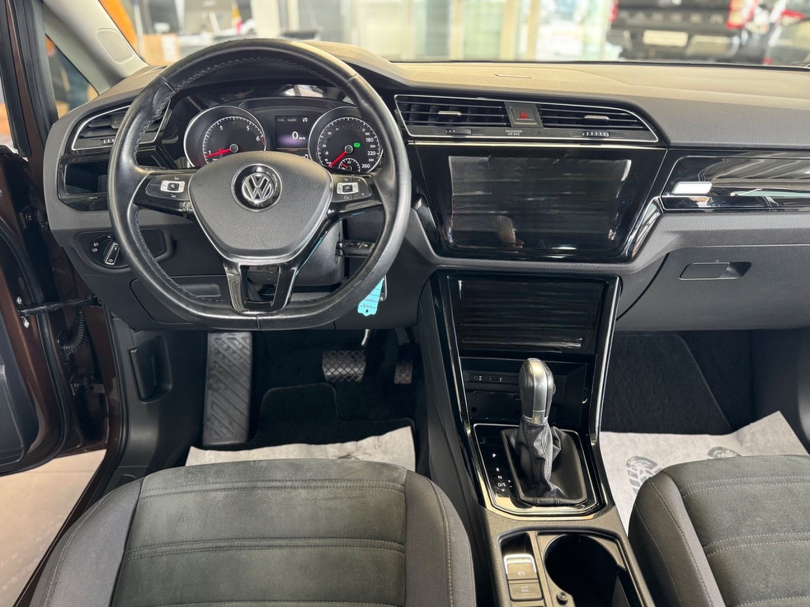Volkswagen Touran Highline 1.4 TSI *DSG*Navi*PDC`s*LED* foto 13