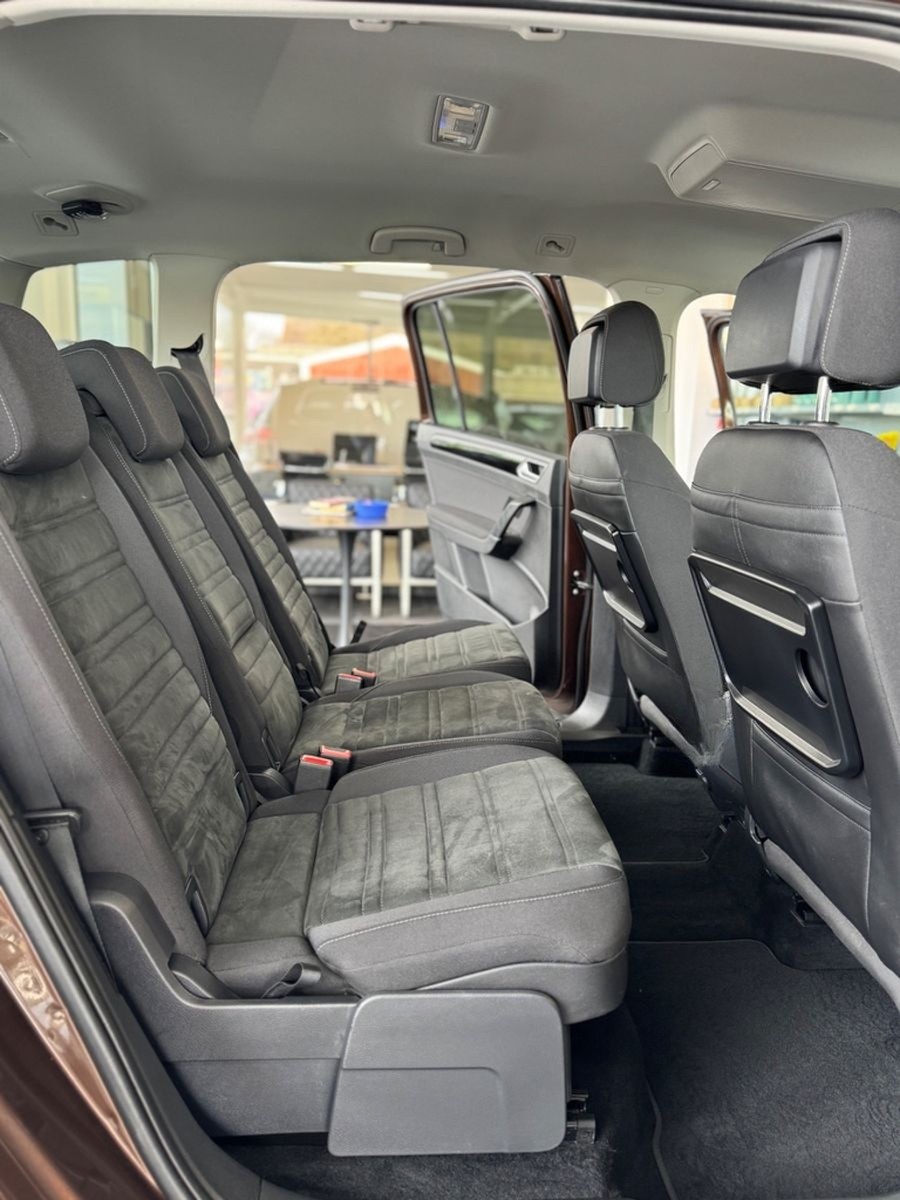 Volkswagen Touran Highline 1.4 TSI *DSG*Navi*PDC`s*LED* foto 21