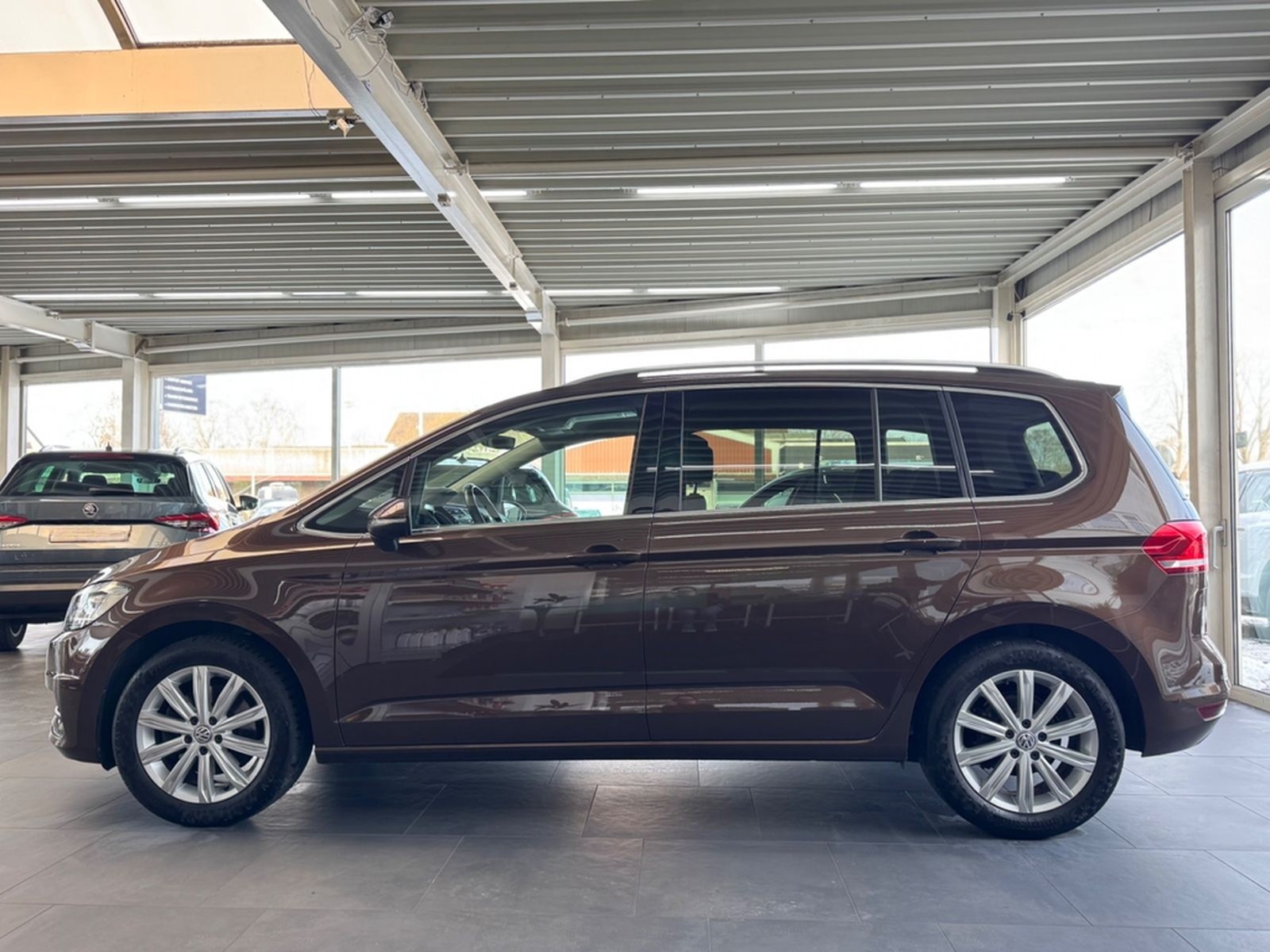 Volkswagen Touran Highline 1.4 TSI *DSG*Navi*PDC`s*LED* foto 5