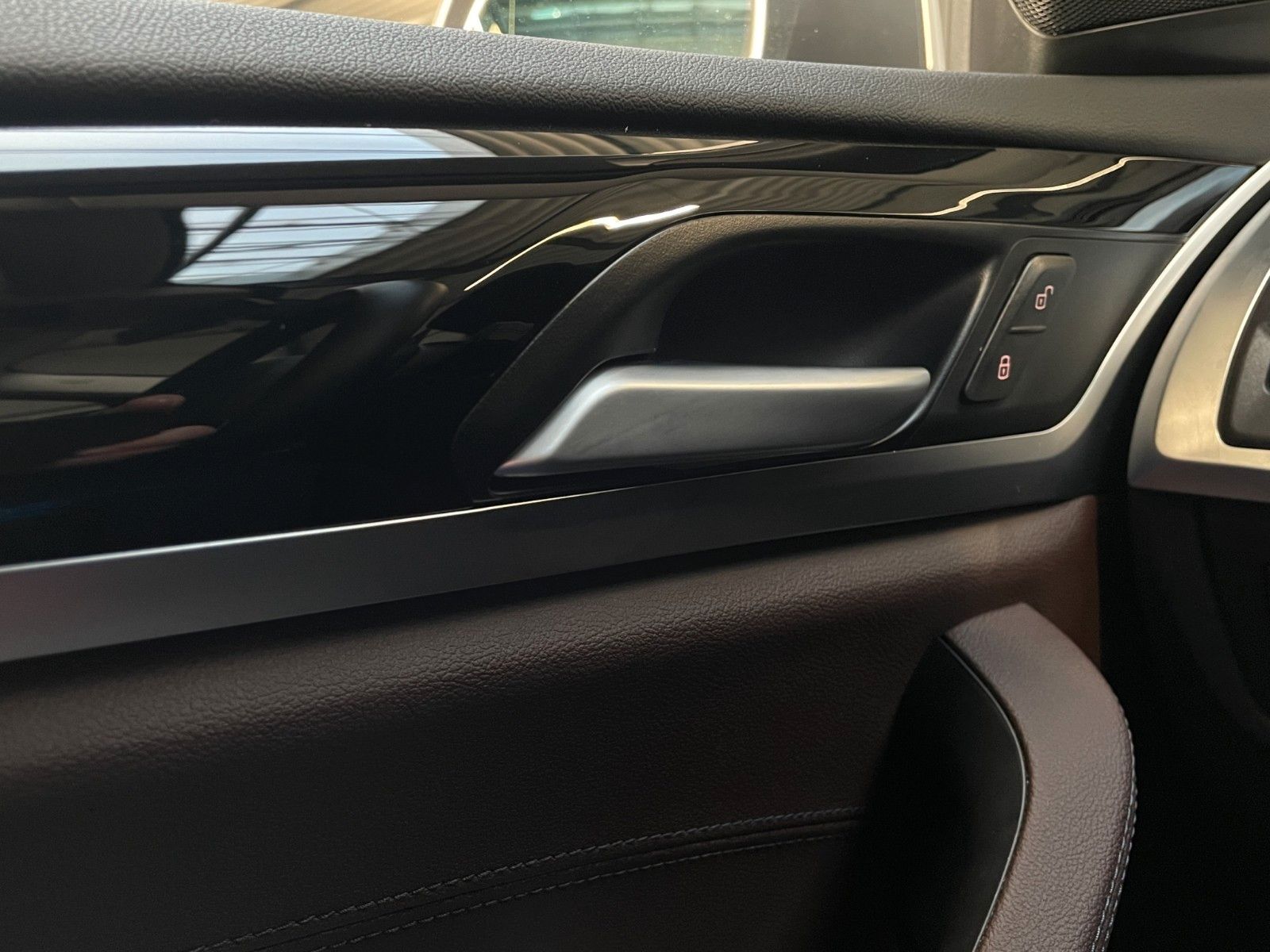 BMW X3 xDrive 30 d ACC AHK HiFi QI WLAN 3ZK LEDER foto 20