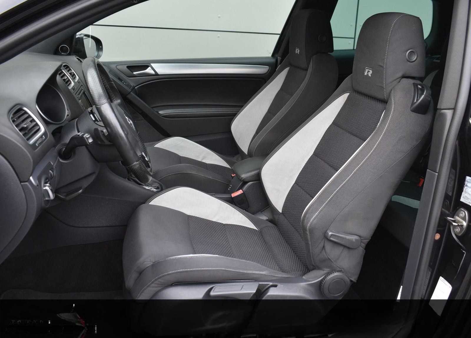Volkswagen Golf VI R 4MOTION/BRD/1.HAND/DSG/SHD/XENON/NAVI/ foto 11