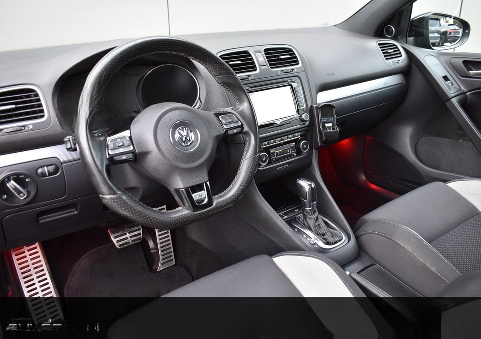 Volkswagen Golf VI R 4MOTION/BRD/1.HAND/DSG/SHD/XENON/NAVI/ foto 12
