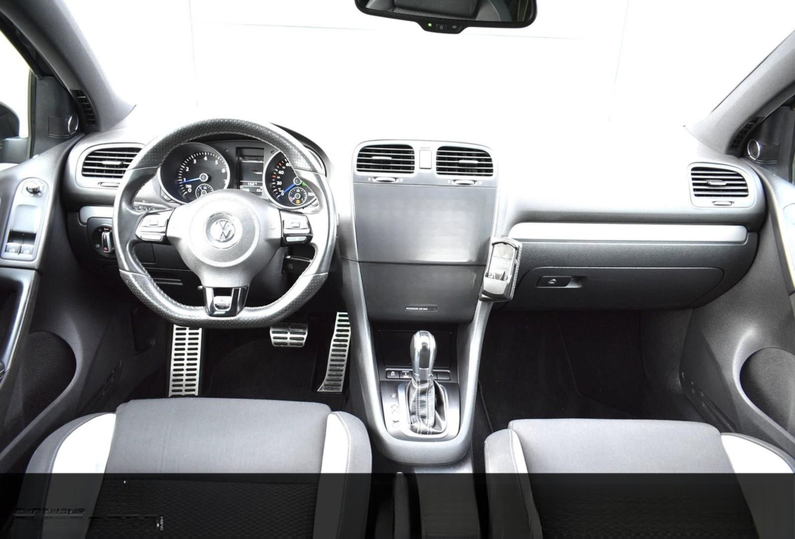 Volkswagen Golf VI R 4MOTION/BRD/1.HAND/DSG/SHD/XENON/NAVI/ foto 13