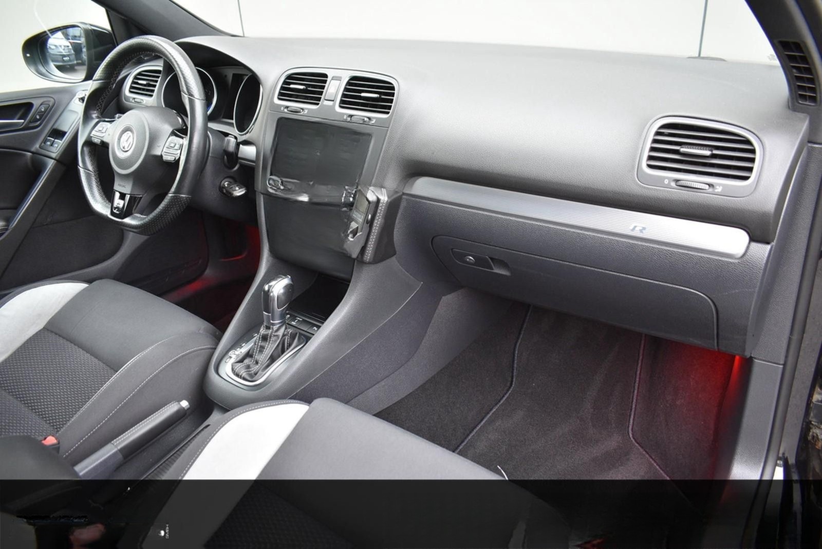 Volkswagen Golf VI R 4MOTION/BRD/1.HAND/DSG/SHD/XENON/NAVI/ foto 22