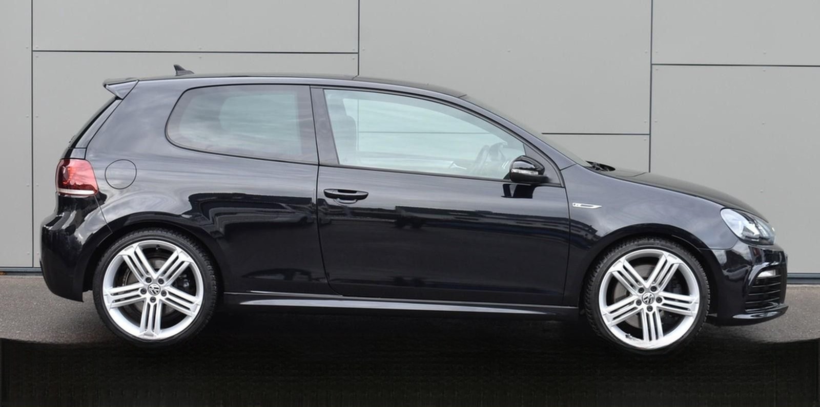 Volkswagen Golf VI R 4MOTION/BRD/1.HAND/DSG/SHD/XENON/NAVI/ foto 4