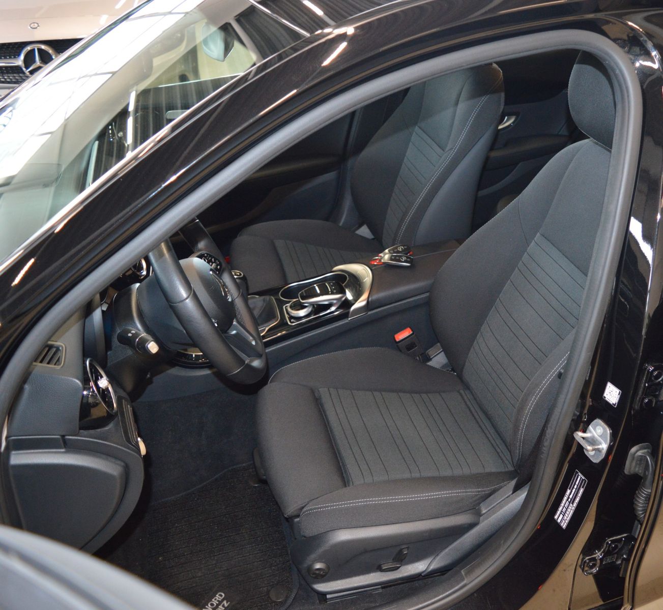 Mercedes-Benz C 180/LED/Scheckheftgepflegt/Kamera/orig.52018km foto 14