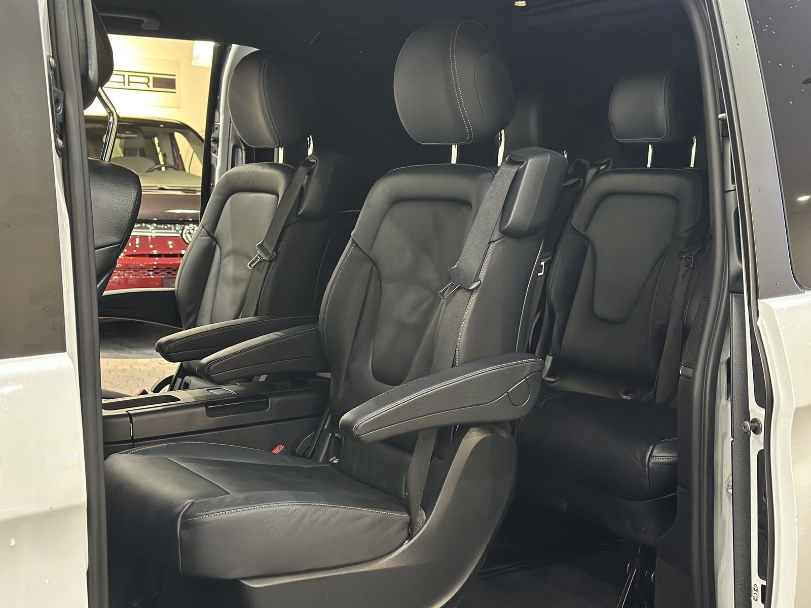 Mercedes-Benz V 250d Lang AMG*PANO*360K*AHK*LEDER*TISCH*BURMES foto 13