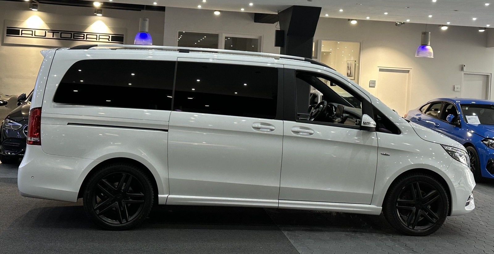 Mercedes-Benz V 250d Lang AMG*PANO*360K*AHK*LEDER*TISCH*BURMES foto 5