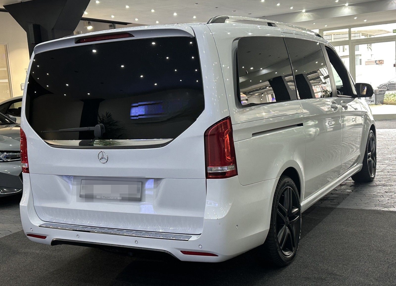 Mercedes-Benz V 250d Lang AMG*PANO*360K*AHK*LEDER*TISCH*BURMES foto 7