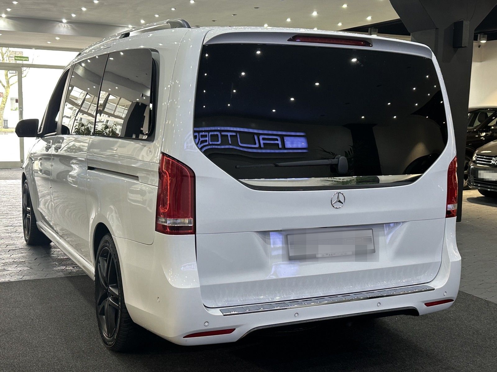 Mercedes-Benz V 250d Lang AMG*PANO*360K*AHK*LEDER*TISCH*BURMES foto 8