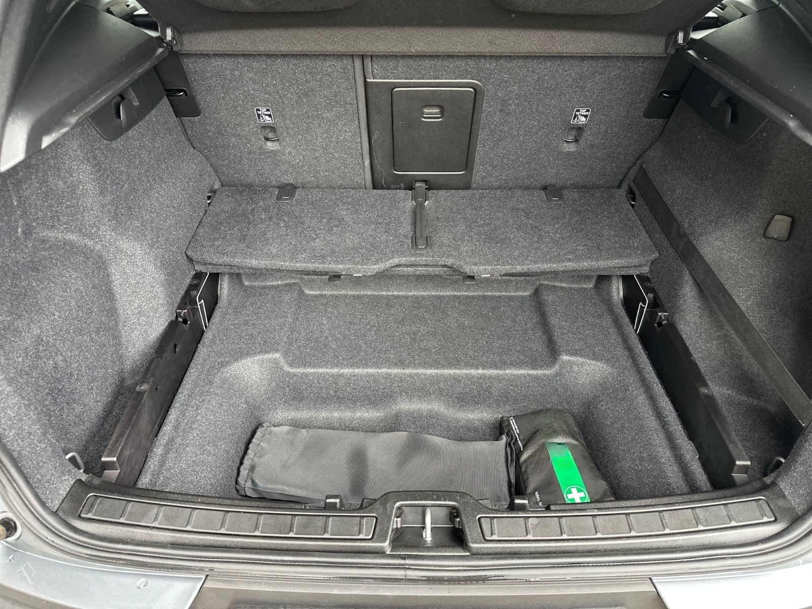 Volvo XC40 Momentum AWD LED HARMAN KARDON NAVI foto 12