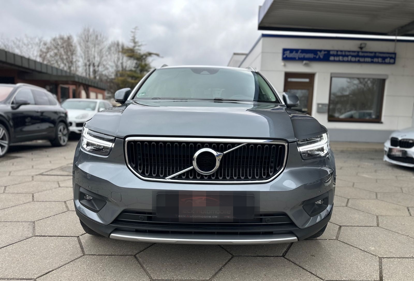 Volvo XC40 Momentum AWD LED HARMAN KARDON NAVI foto 3