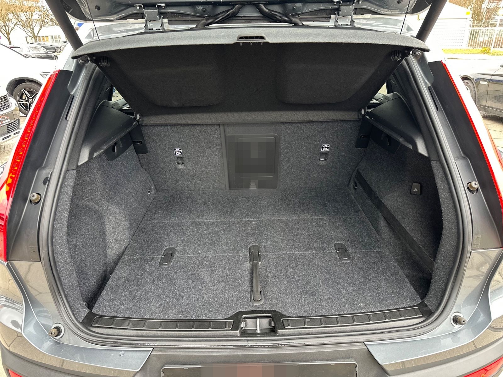 Volvo XC40 Momentum AWD LED HARMAN KARDON NAVI foto 10