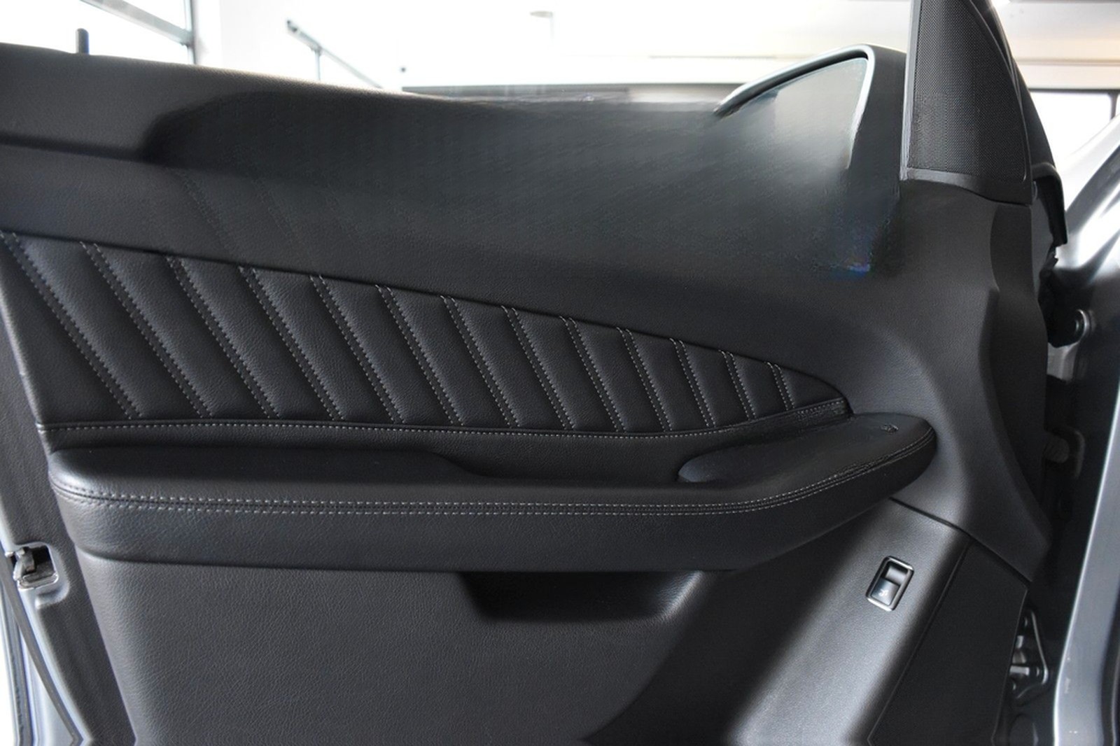 Mercedes-Benz GLE 400 4Matic 7G AMG LINE INT"DISTRONIC"ESD"LED foto 12
