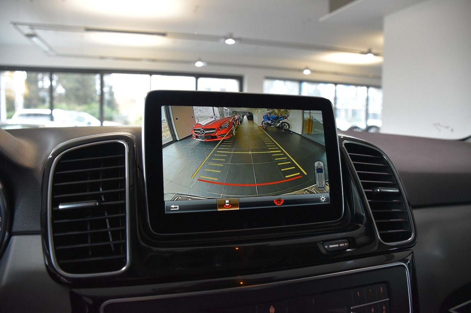 Mercedes-Benz GLE 400 4Matic 7G AMG LINE INT"DISTRONIC"ESD"LED foto 29